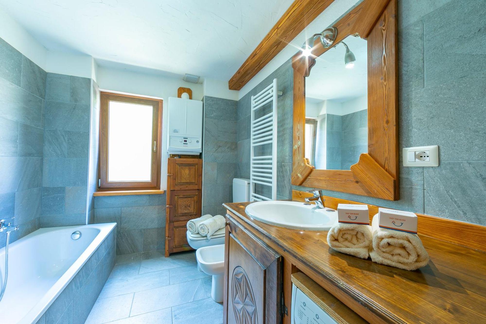 Miramonti 21 Ski In - Ski Out - Happy Rentals Oulx Exterior foto
